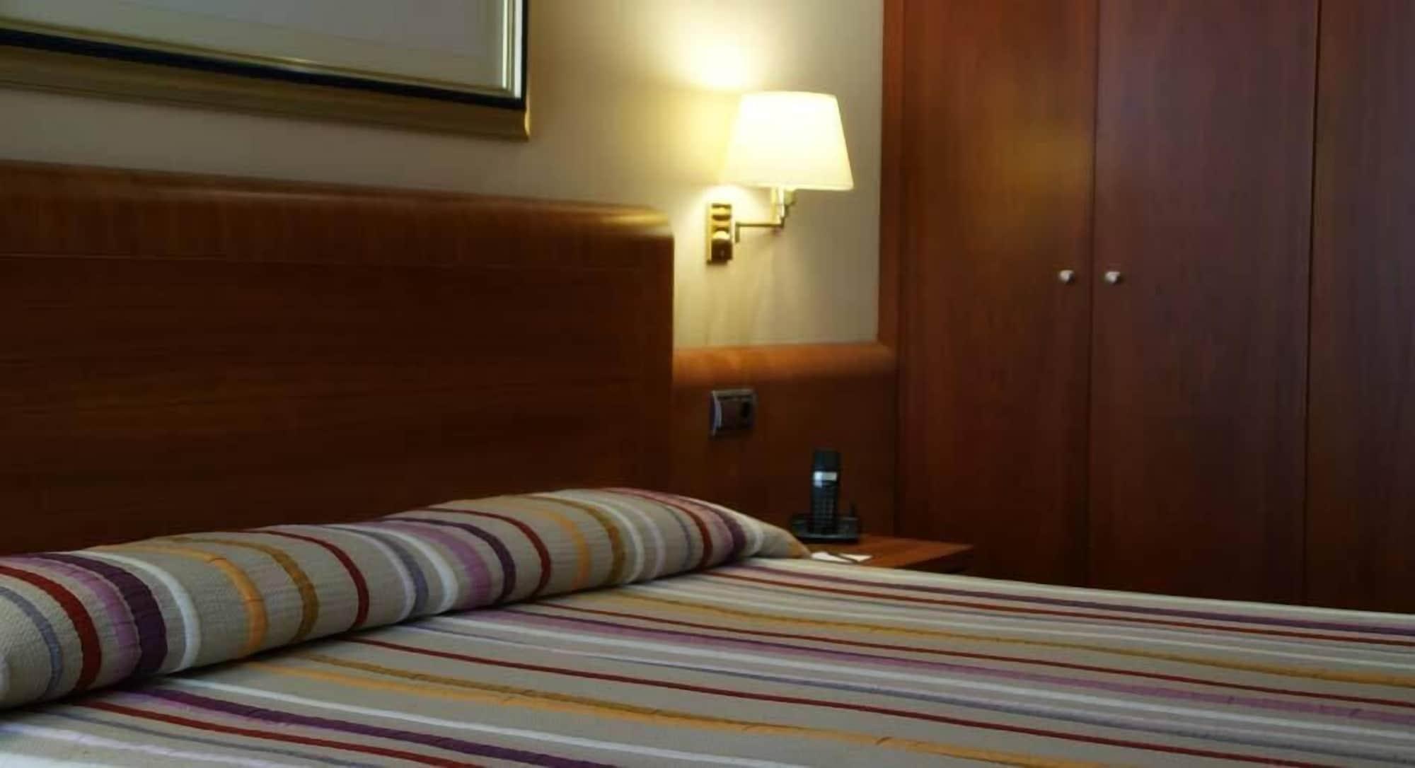 Hotel Amadeus Valladolid Exterior photo