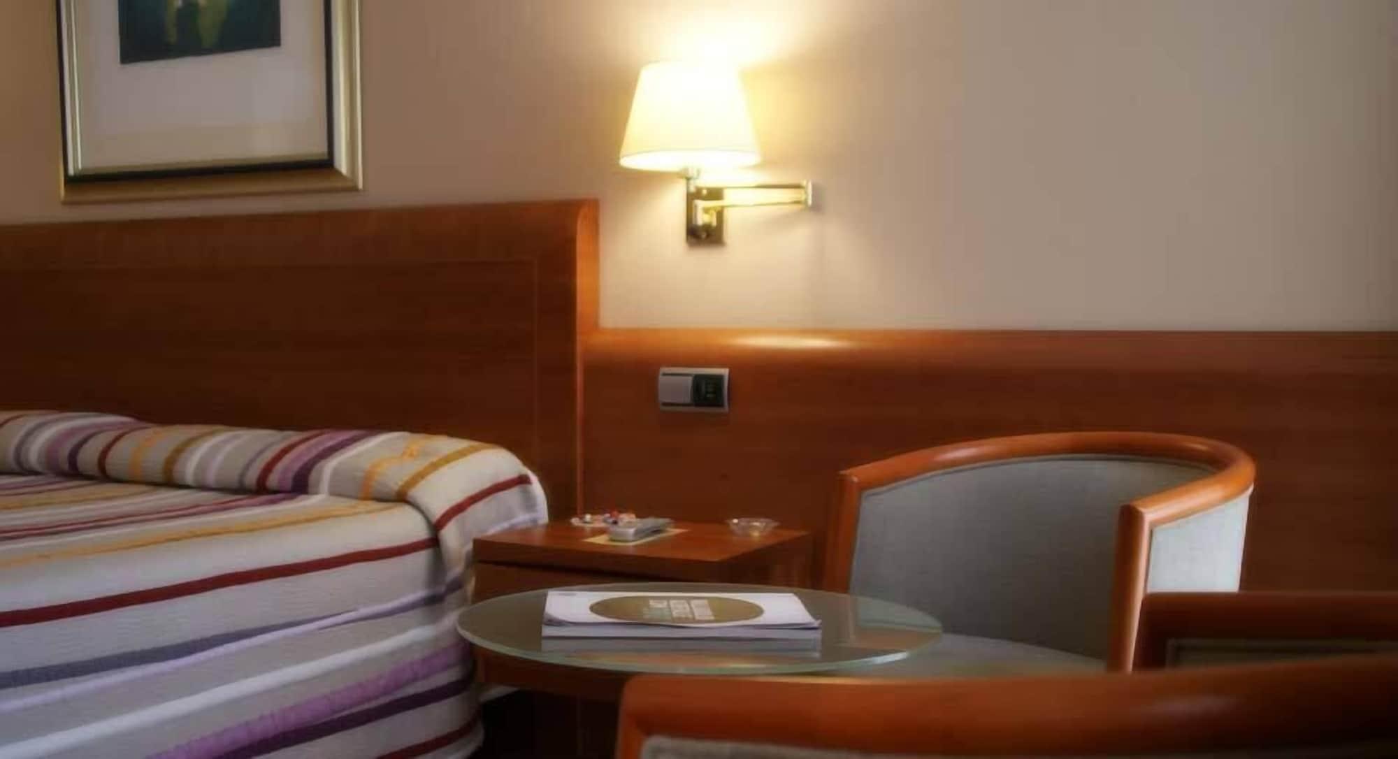 Hotel Amadeus Valladolid Exterior photo