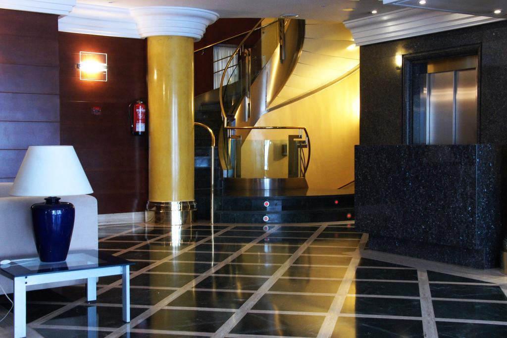 Hotel Amadeus Valladolid Exterior photo