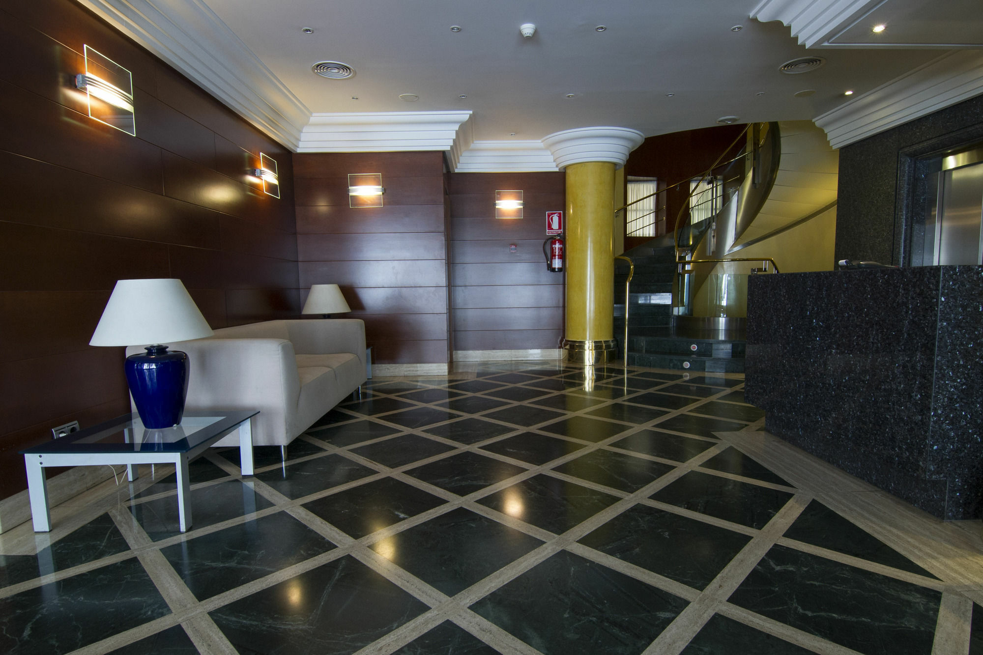 Hotel Amadeus Valladolid Exterior photo